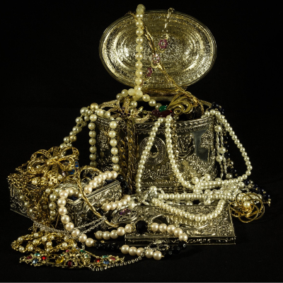 středověké zlaté šperky
